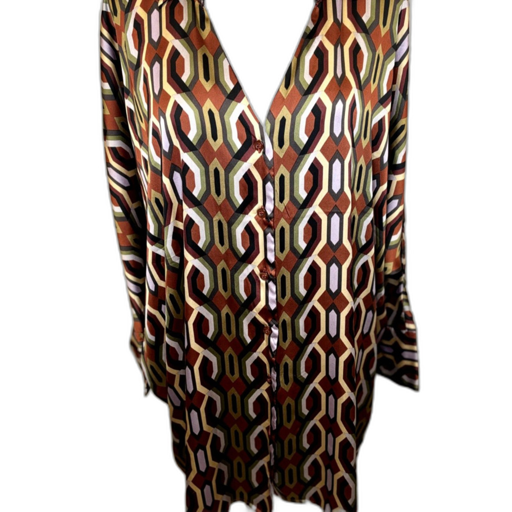 By Design Geometric Pattern Button Down Blouse Sa… - image 4